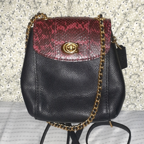 Coach | Sample Exotic Snake Skin Parker Convertible Backpack 16 - Picture 9 of 10